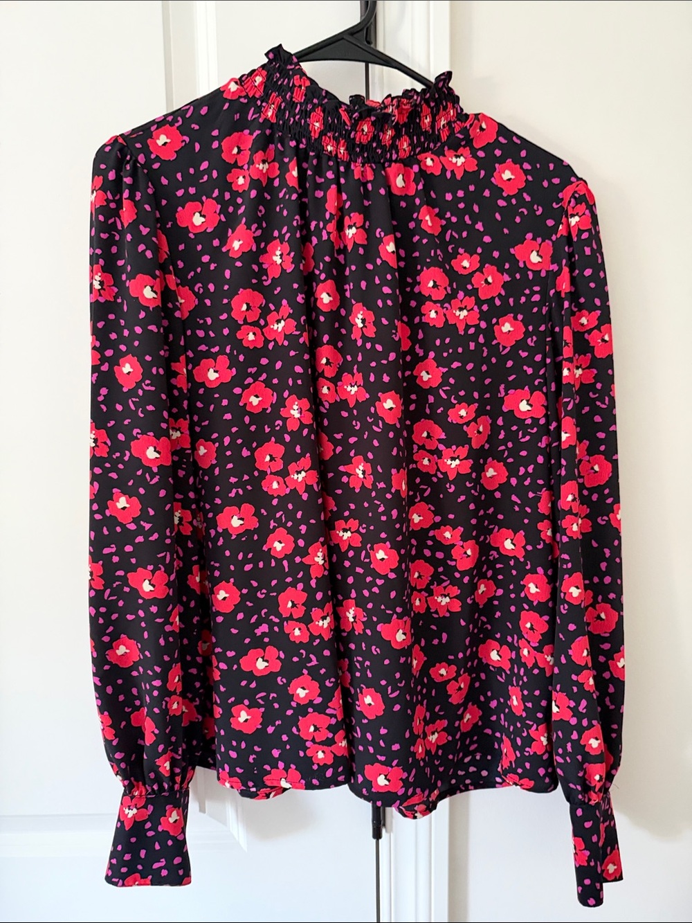 Sanctuary Black Floral Smocked Neck Blouse - Red Pink Print